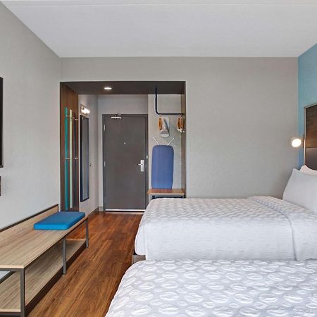 Tru By Hilton Toronto Airport West Hotel Mississauga Bagian luar foto