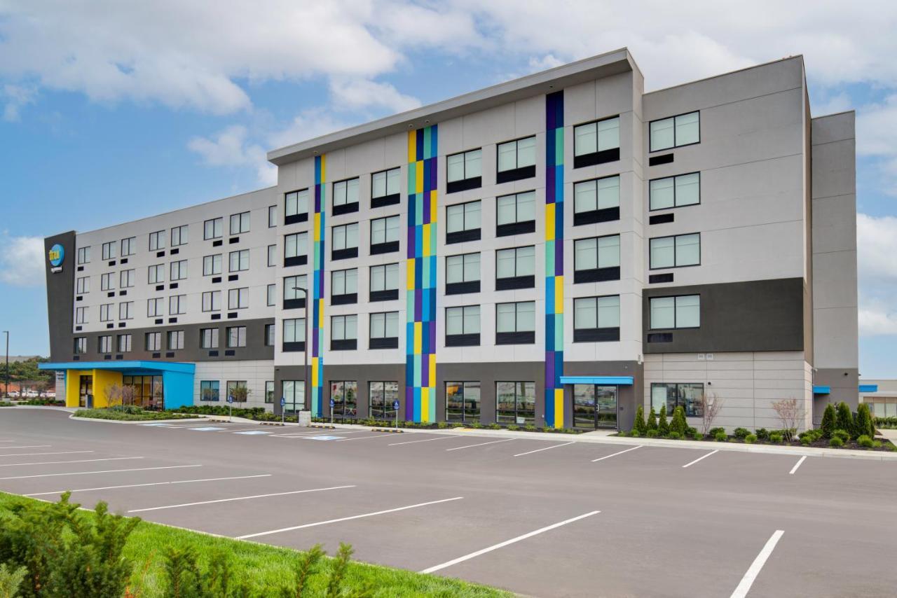 Tru By Hilton Toronto Airport West Hotel Mississauga Bagian luar foto