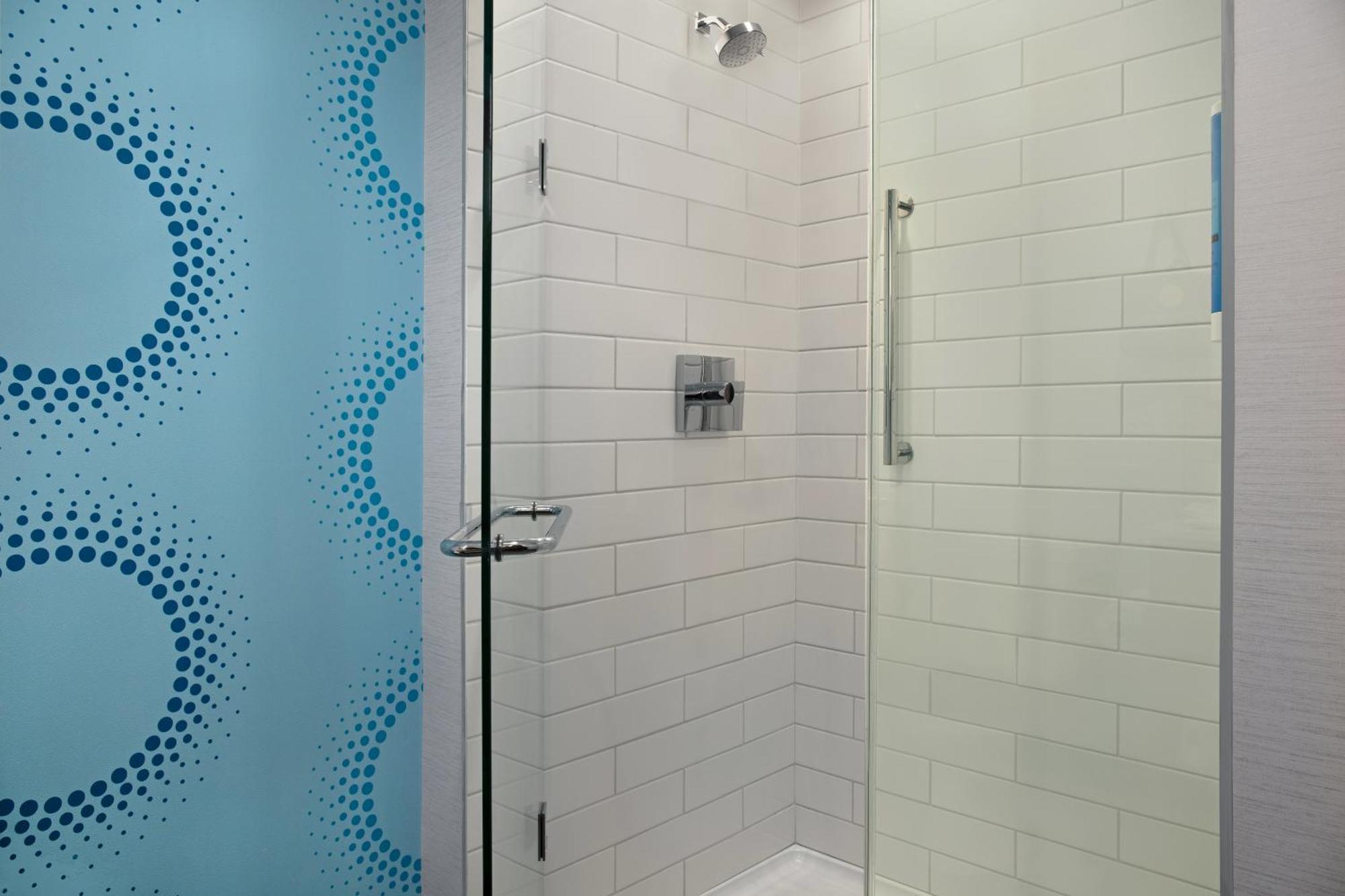 Tru By Hilton Toronto Airport West Hotel Mississauga Bagian luar foto